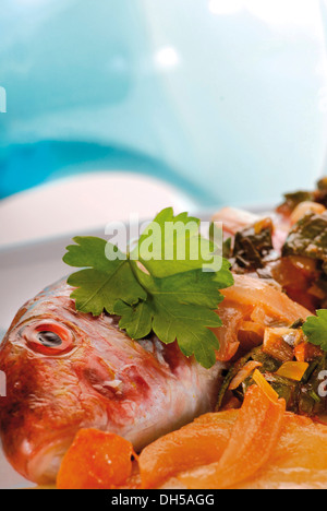 Rouget, rayé de boulangerie Salmonete al horno Banque D'Images