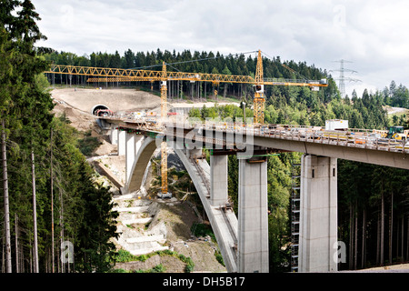 Construction de glace nouvelle ligne de chemin de fer, section Ebensfeld-Erfurt Dunkeltalbruecke, Tunnel, Rehberg en Thuringe Banque D'Images