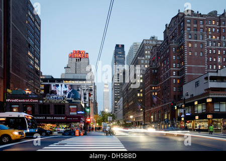 La 9e Avenue, 34th Street, New Yorker Hotel, Manhattan, New York City, New York, United States Banque D'Images