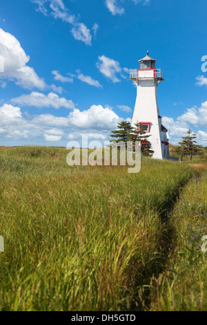 Nouvelle gamme de Londres ou feu arrière phare situé dans la région de French River, Prince Edward Island, Canada. Banque D'Images