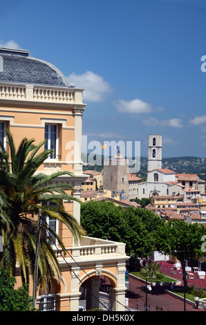 Vue Sur Le Casino De L'Ère Belle Epoque Et La Vieille Ville Ou Le Quartier Historique Grasse Alpes-Maritimes France Banque D'Images