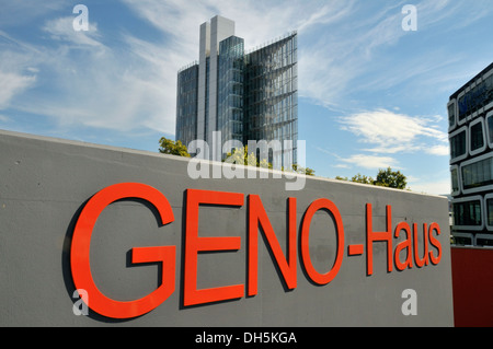 GENO-Haus bank building, centre et symbole de l'organisation coopérative, Genossenschaftsorganization Wuerttembergische dans Banque D'Images