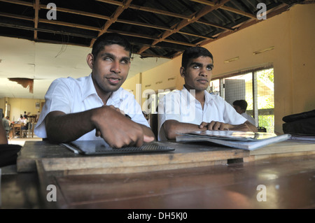 École pour les aveugles, Tangalle, au Sri Lanka, à Ceylan, en Asie du Sud, Asie Banque D'Images