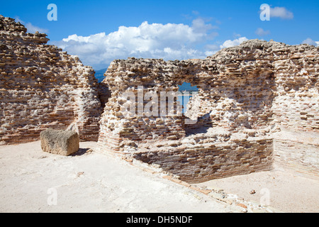 Les ruines de Nora, thermes sur front de mer dans le sud de la Sardaigne Banque D'Images
