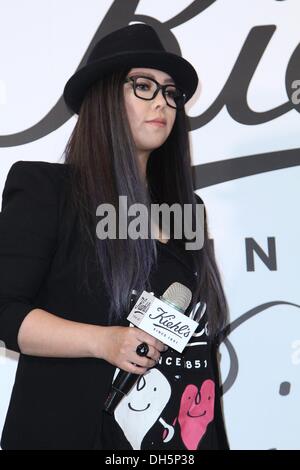 Taipei, Chine. 31 octobre, 2013. Singer Un Mei participe à l'activité publique à Taipei, Chine Le jeudi 31 octobre, 2013. Credit : TopPhoto/Alamy Live News Banque D'Images