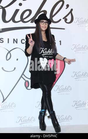 Taipei, Chine. 31 octobre, 2013. Singer Un Mei participe à l'activité publique à Taipei, Chine Le jeudi 31 octobre, 2013. Credit : TopPhoto/Alamy Live News Banque D'Images