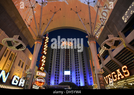 Plaza Hôtel Casino, Vegas Club Casino, Fremont Street Experience dans le vieux centre-ville de Las Vegas, Las Vegas, Nevada Banque D'Images