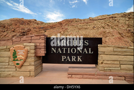 Panneau d'entrée à l'Arches National Park, Moab, Utah, États-Unis d'Amérique, USA Banque D'Images