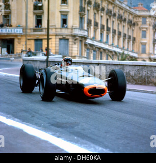 Jackie Stewart dans une BRM P261 au Grand Prix de Monaco 30 mai 1965. Banque D'Images