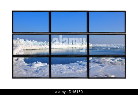 Panneaux plat noir avec Pierce pris dans la glace Banque D'Images