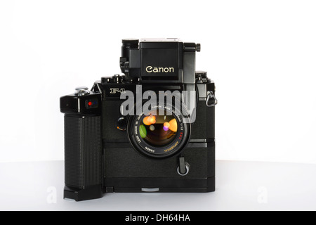 Appareil photo professionnel des années 70, Canon F-1, modèle 1970 avec un Servo Viseur EE, un moteur et une MF FD 55mm f1.2 S.S.C. Banque D'Images