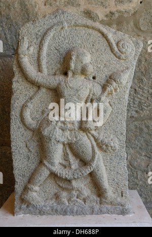 Sculpture en pierre de Hanuman, dieu singe, Hampi, Karnataka, Inde, Asie Banque D'Images