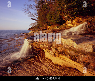 Plage mineurs tombe dans Pictured Rocks National Lakeshore Banque D'Images
