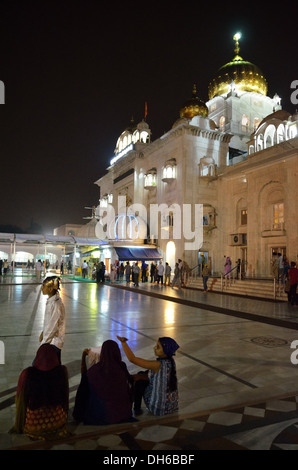 Gurdwara Bangla Sahib, le plus célèbre temple sikh de Delhi, Inde Banque D'Images