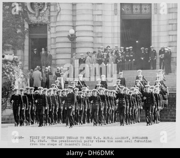 Photographie du président Truman et son parti l'examen de la formation de repas de midi les aspirants des marches de... 198667 Banque D'Images