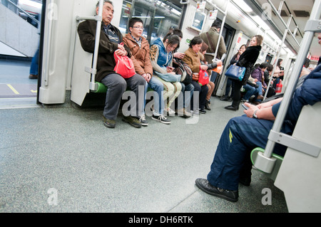 À l'intérieur du métro jusqu'à Shanghai, Chine Banque D'Images
