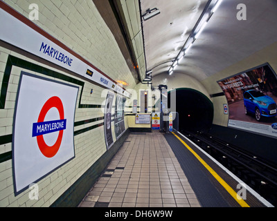 La plate-forme en ligne Bakerloo jusqu'à la station de métro Marylebone, Londres, Angleterre, Royaume-Uni Banque D'Images