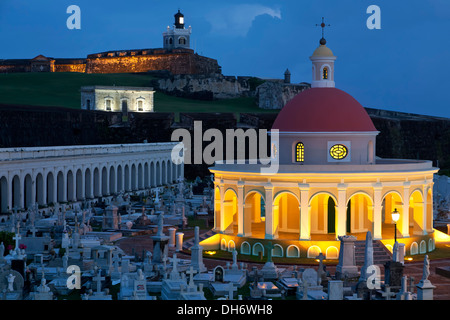 Chapelle (1862), San Juan (cimetière Santa Maria Magdalena de Pazzis), et San Felipe del Morro Castle, Old San Juan, Puerto Rico Banque D'Images