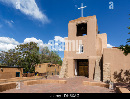 La 17thC Mission San Miguel, l'une des plus anciennes églises de l'USA, Santa Fe, Nouveau Mexique Banque D'Images