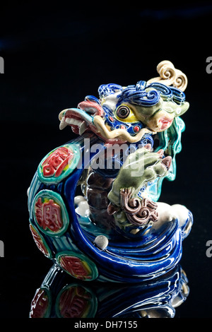 La sculpture traditionnelle de signe du zodiaque chinois, Dragon Banque D'Images