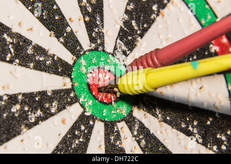 Sur Dart Fléchettes Bullseye Banque D'Images