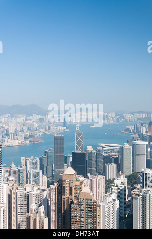 Donnant sur Hong Kong Central du haut de Victoria Peak. Banque D'Images