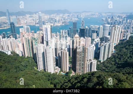 Donnant sur Hong Kong Central du haut de Victoria Peak. Banque D'Images