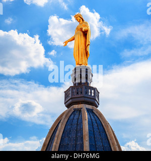 Célèbre statue en or de la Vierge Marie, Lyon Banque D'Images