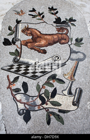 Mosaïques sur le plancher de la Galleria à Naples Italie Banque D'Images