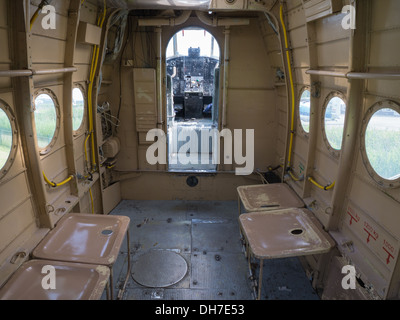 À l'intérieur d'un avion Antonov An-2 Banque D'Images