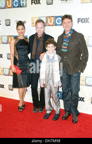 Gugu Mbatha-Raw Kiefer Sutherland et Tim Kring David Mazouz à première mondiale de 'Touch' - Tapis Rouge où : New York City Banque D'Images
