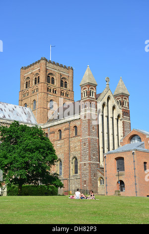 La Cathédrale de St Albans Vintry Jardin, St.Albans, Hertfordshire, Angleterre, Royaume-Uni Banque D'Images