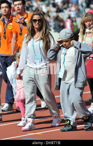 Princess Tiaamii Katie Price et Harvey : Défi d'or Stade Olympique événement tenu au Parc olympique à Stratford Londres Banque D'Images