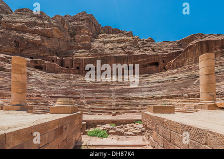 Théâtre romain arena de Petra Jordanie moyen orient nabatéen Banque D'Images