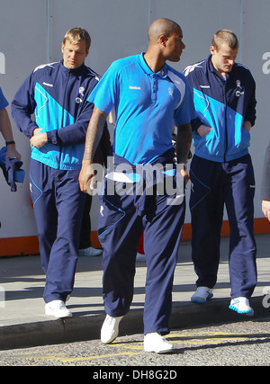 Jussi Jaaskelainen David Wheater et Zat Knight ils arrivent à l'hôpital de Londres pour voir la poitrine footballeur Fabrice Muamba qui Banque D'Images