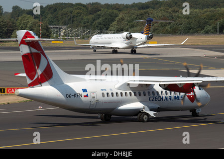 Czech Airlines ATR-42-500-Aereospatiale turbo prop avion de passager Banque D'Images