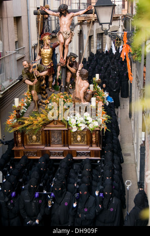 Costaleros. Porteurs de l'image religieuse au cours de processions dans la semaine sainte. Est la plus importante fête religieuse. Espagne Banque D'Images