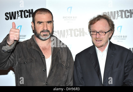 Eric Cantona et directeur Frederic Schoendoerffer Switch - UK film premiere tenue au Cineworld Haymarket - Arrivées Londres Banque D'Images