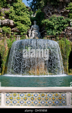 Fontana dell'Ovato - Fontaine ovale, Villa d'Este, Tivoli, lazio, Italie Banque D'Images