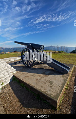 Long Tom gun de la guerre des Boers à l'affiche au sommet d'une montagne dans le Mpumalanga, Afrique du Sud Banque D'Images