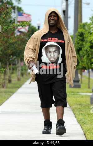 Affaire Trayvon Martin les supporters affluent à un rassemblement devant la NAACP Police Sanford après une marche à travers historiquement Banque D'Images