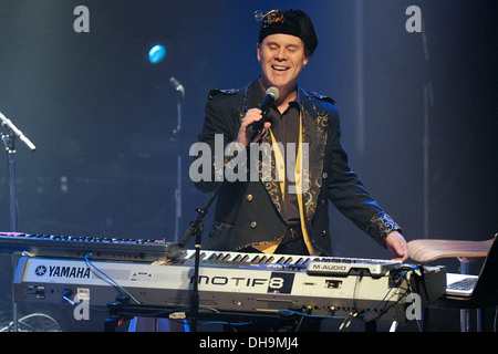 Thomas Dolby joue sur la scène à la Vierge Mobile Mod Club. Toronto, Canada - 02.04.12 Banque D'Images