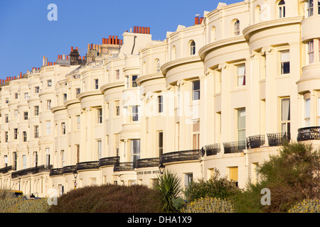 Hove, East Sussex, UK - 4 Nov 2013 : les manoirs de Brunswick Square, Brighton et Hove Banque D'Images
