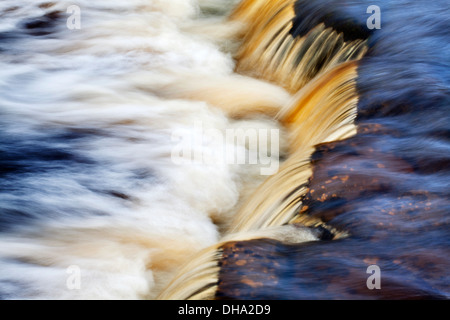 Coque en cascade Pot Beck Horton dans Ribblesdale Angleterre Yorkshire Dales Banque D'Images