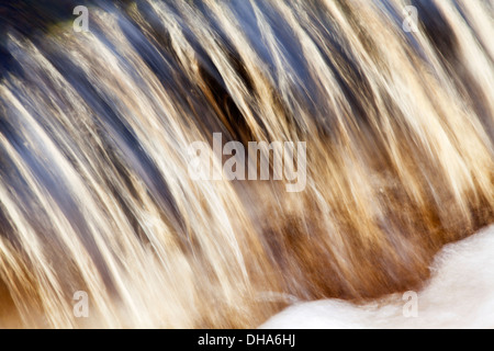 Coque en cascade Pot Beck Horton dans Ribblesdale Angleterre Yorkshire Dales Banque D'Images