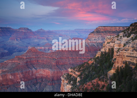 Yavapai Point au coucher du soleil, le Parc National du Grand Canyon, Arizona. Banque D'Images