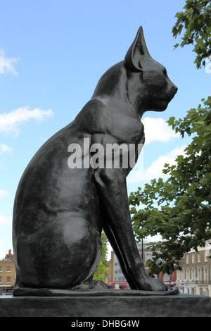 Le chat noir cigarettes art déco carreras building à Londres Banque D'Images