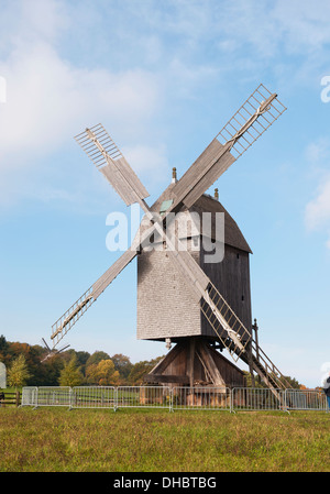 Ancien moulin à vent à pivot (pivot) à partir de la dix-huitième siècle, l'Allemagne, de l'Europe Banque D'Images