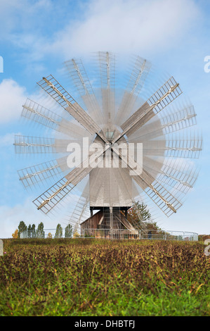 Ancien moulin à vent à pivot (pivot) à partir de la dix-huitième siècle, l'Allemagne, de l'Europe Banque D'Images