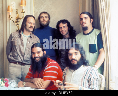 Groupe rock US CANNED HEAT 1968 environ avec Bob Hite en chemise rouge.. Photo Laurens van Houten Banque D'Images